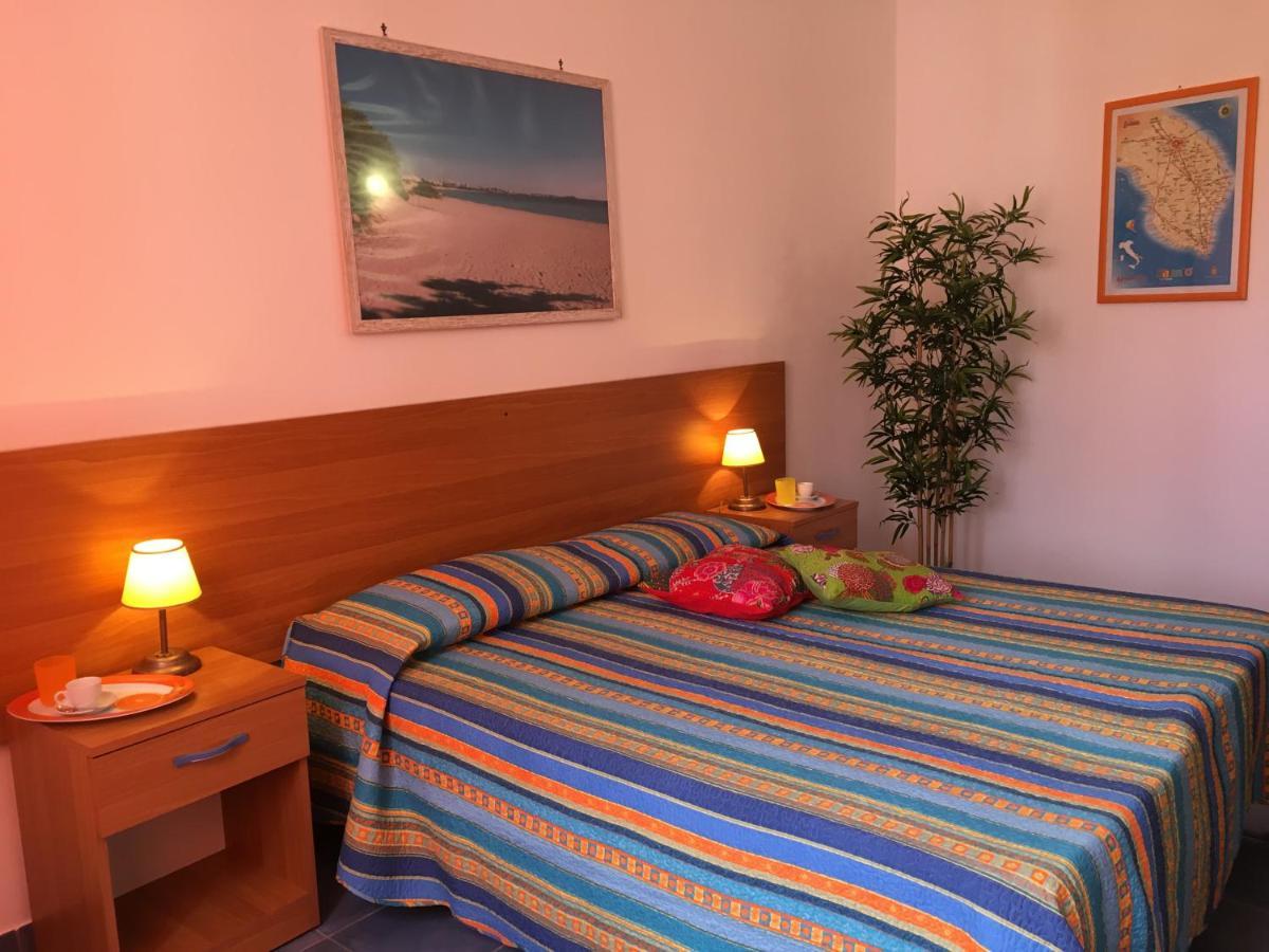 Samarcanda Camere E Appartamenti Porto Cesareo Buitenkant foto