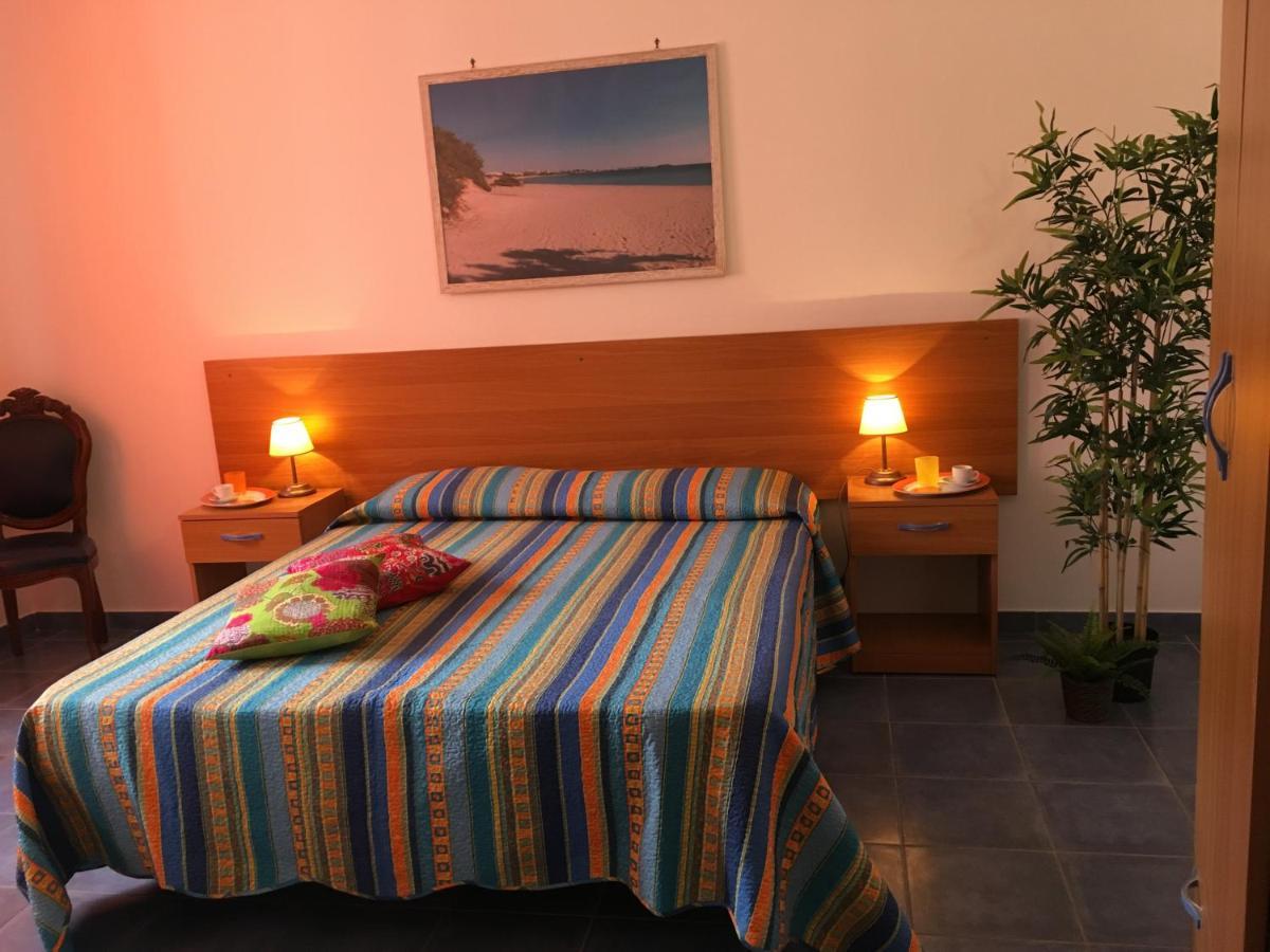 Samarcanda Camere E Appartamenti Porto Cesareo Buitenkant foto