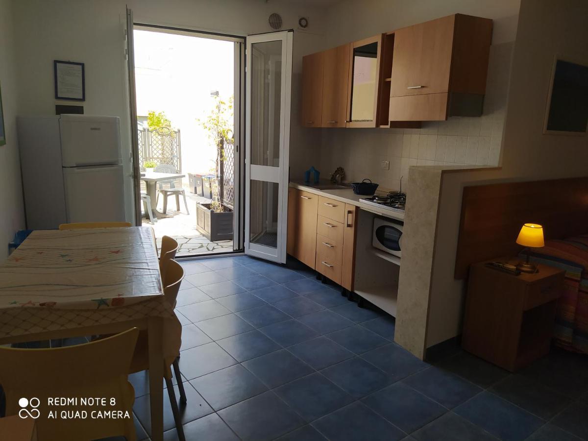 Samarcanda Camere E Appartamenti Porto Cesareo Buitenkant foto